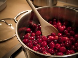 Thanksgiving health tips when making cranberries